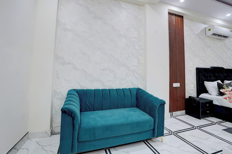 Living area, Collection O Basai Crossway Gurgaon, Gurgaon