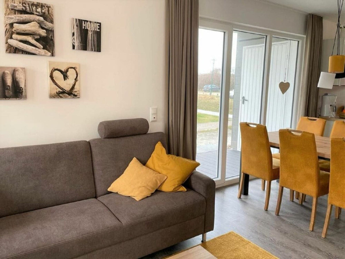 Living area 5, No. 17, Dike Warden, Friesland