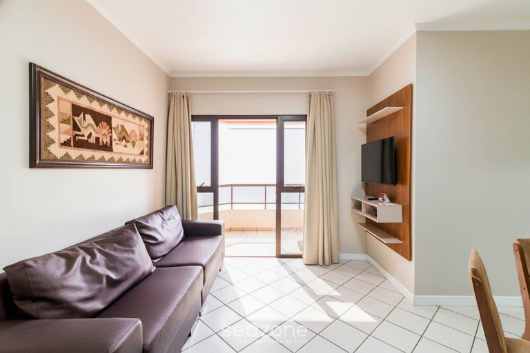 Living area 4, Fully Equipped Apartments in Meia Praia, 150m From the sea - Eoos, Itapema