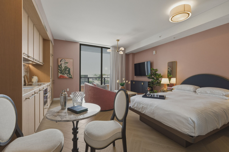 Primary image, Designer Studio With Balcony Walk to Restaurants, Art & Nightlife, Miami-Dade