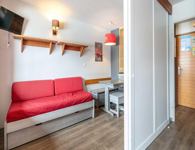 Living room 5, Apartment Near Ski Lifts, Savoie
