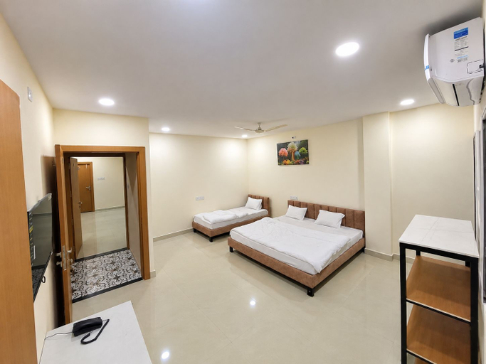 Room 4, HOTEL SHREE MANGLA, Ujjain