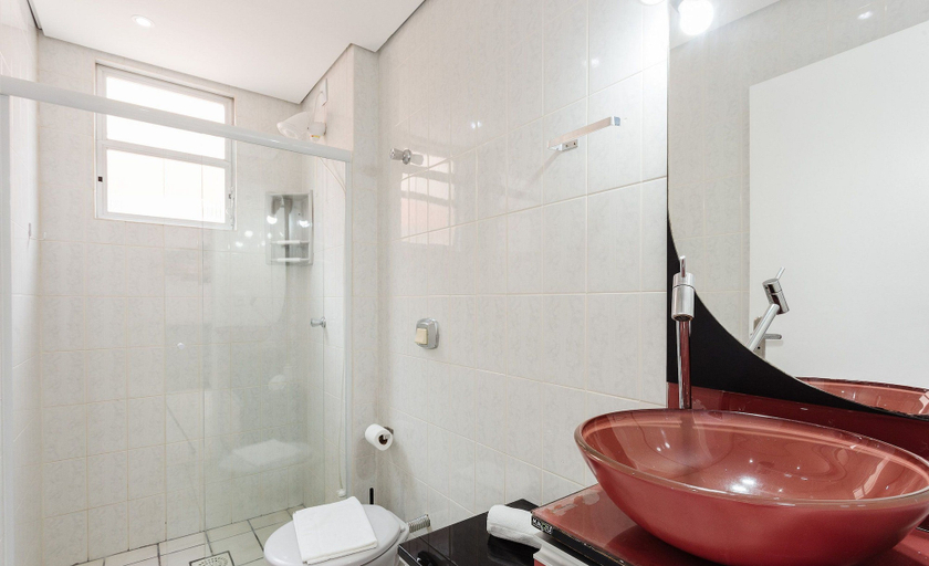 Bathroom, Apt Close to the Beach in Canasvieiras Rfs205, Florianopolis