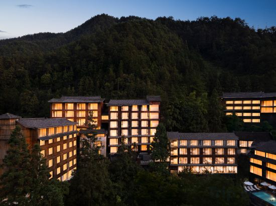 Hotel Exterior 2, Pine-Shaded Hotel, Qiandongnan Miao and Dong