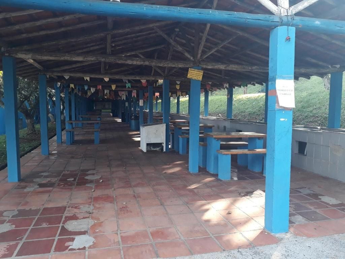 Outdoor dining, Pousada Clube Universo, São Paulo