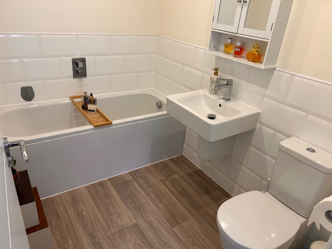 Bathroom 3, Cozy Repton ,derby Retreat With 3 Bedrooms, Derbyshire