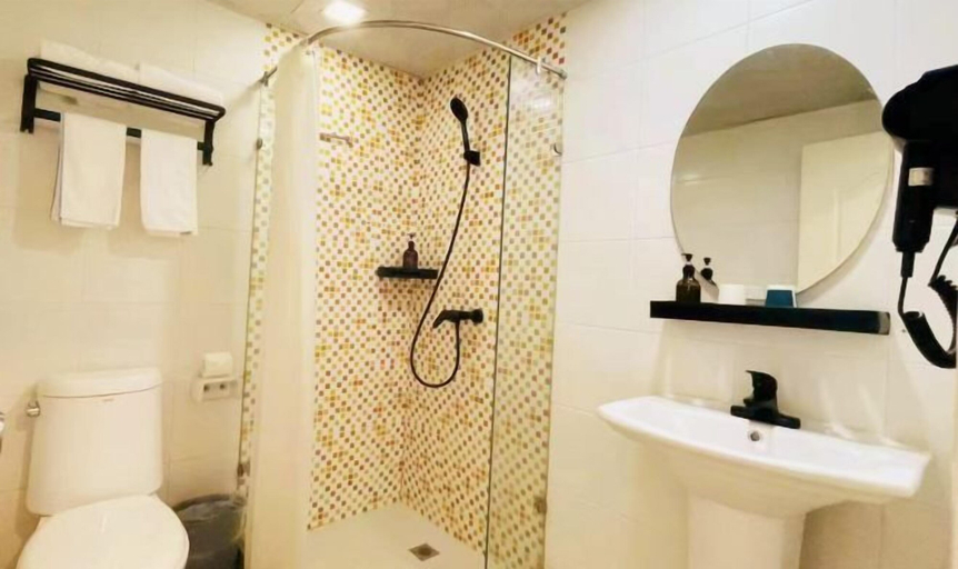 Bathroom 3, EasyGo Motel (Shanghai Dahua Hucheng Branch), Shanghai