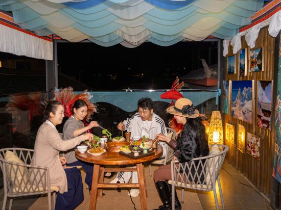 Hotel Interior/Public Areas 3, Puyulongju (Baisha Old Town), Lijiang
