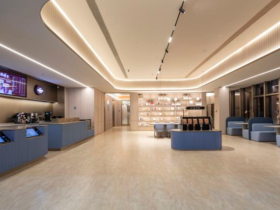 Hotel Interior/Public Areas