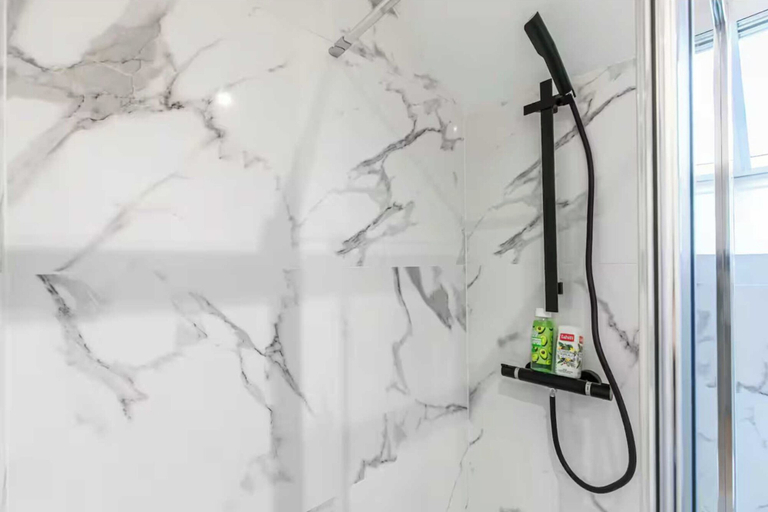 Bathroom 5, Beautiful apt -1br/4p- Montreuil - Near Paris, Seine-Saint-Denis