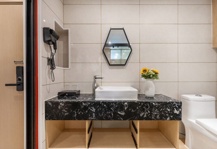 Bathroom, Yipinju Hotel, Shenzhen