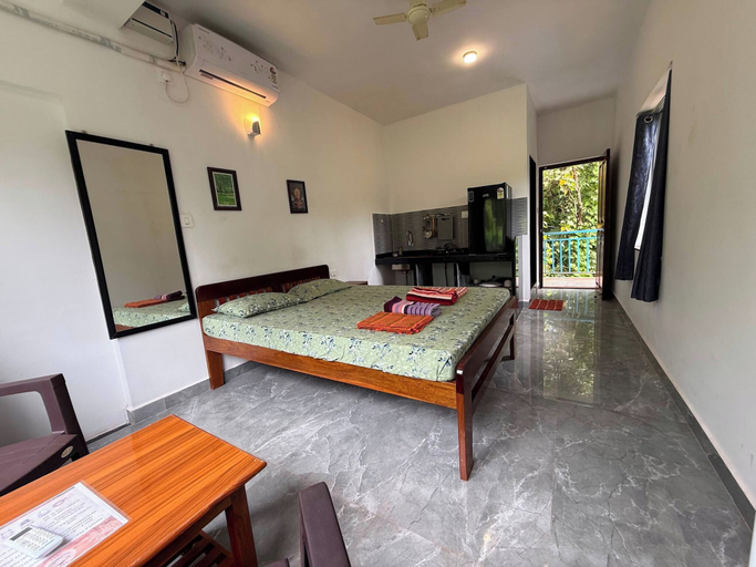 Room 5, Room-serene Studio Retreat Near Arambol, North Goa