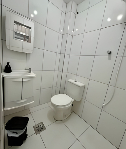 Bathroom 2, SHB - Estilo e Conforto no Gonzaga, Santos