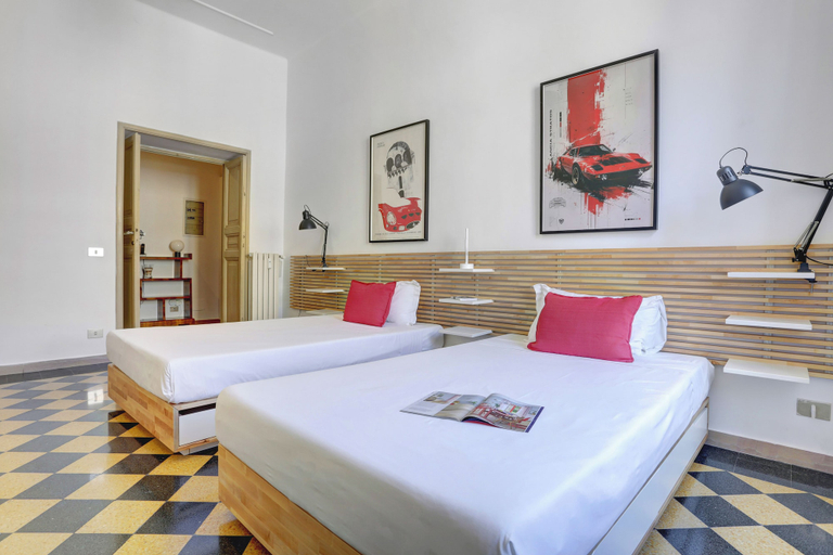Room 4, Vatican City View 2BR & 2BA Home and More, Rome