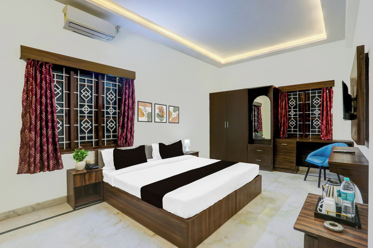 Room 2, Townhouse Madiwala Lake Park, Bangalore
