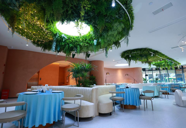 Food & Drinks 5, Dinosaur Hotel, Zigong