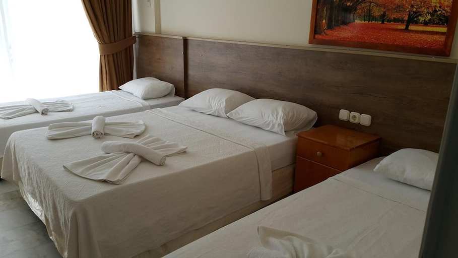 Bedroom 3, Ozgun Apart Hotel, Kuşadası