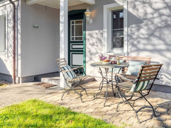 Outdoor dining 5, House Kranich-kate, Vorpommern-Rügen