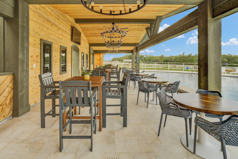 Terrace/patio 3, Milk & Honey Ranch, Washington