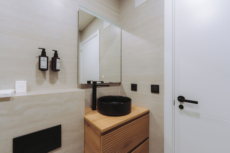 Bathroom 3, Hotel Crisal, Alicante