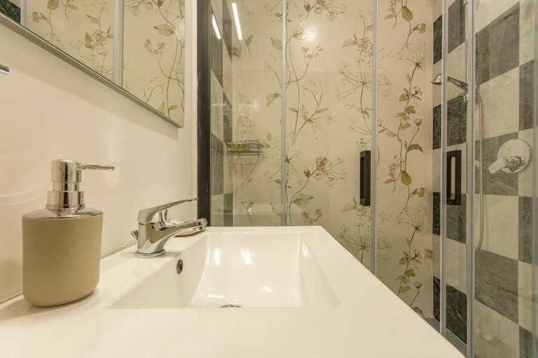 Bathroom 5, Urban Beach Sirena, Chieti