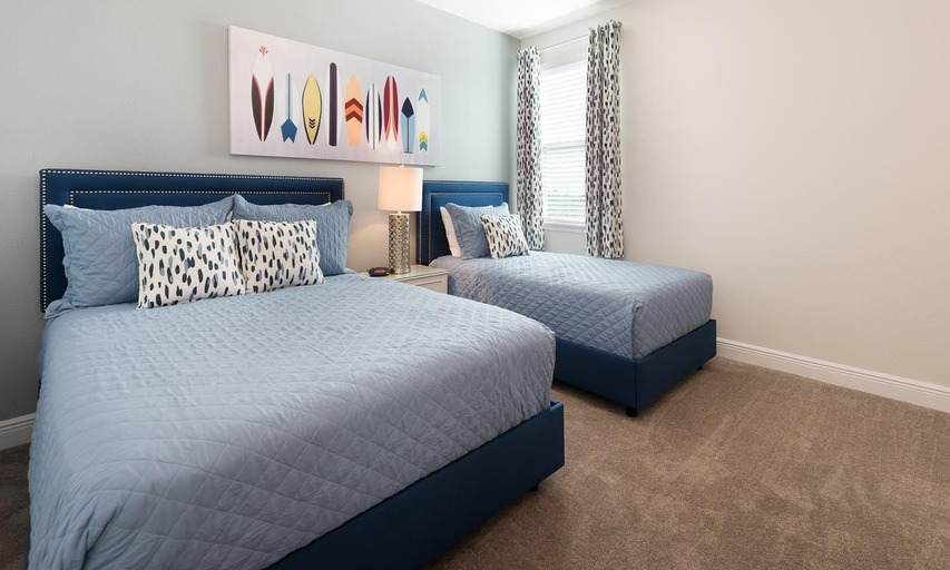 Room 3, Spacious Abode With Spillover Spa in Encore, Osceola