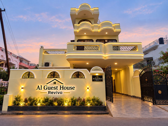 Exterior detail, Al Guest House, Kaushambi