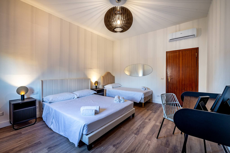 Room 5, Pasquini, Florence