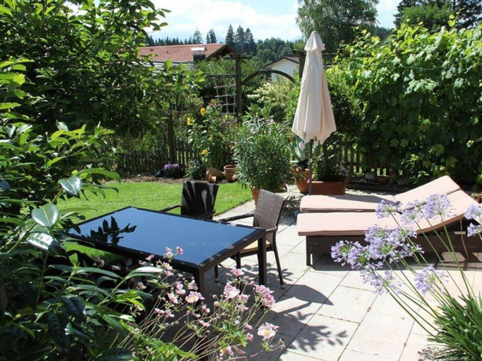 Outdoor dining 4, Aggenstein House Mountain View, Ostallgäu