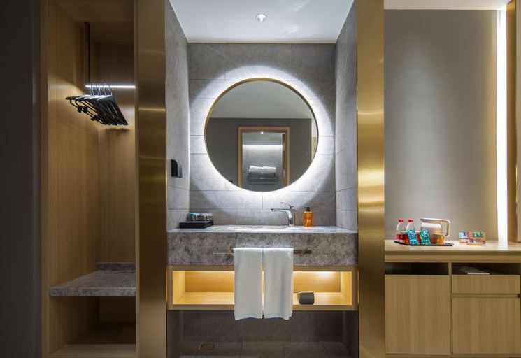 Bathroom 3, Orange Hotel Heze Zhongbei Xinduxin, Heze