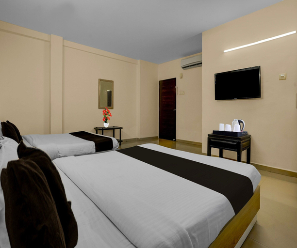 Room 3, Deluxe With Twin Bed, Valsad