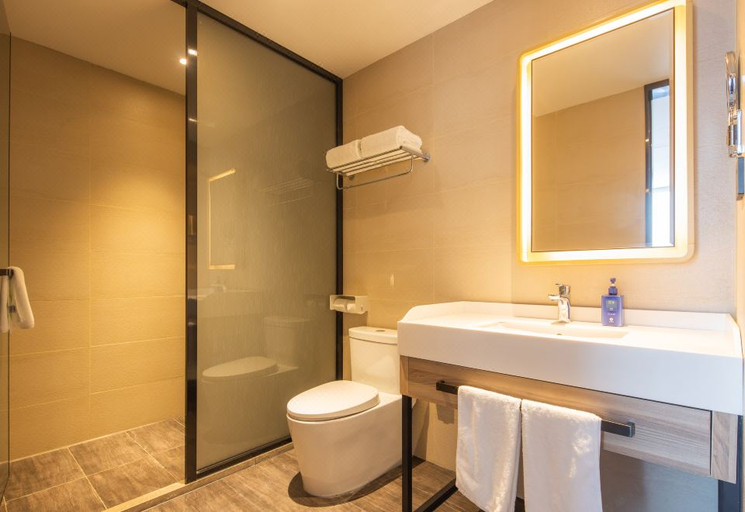Bathroom, HanTing Hotel (Luoyang Yingtianmen Zhouwangcheng Square ), Luoyang
