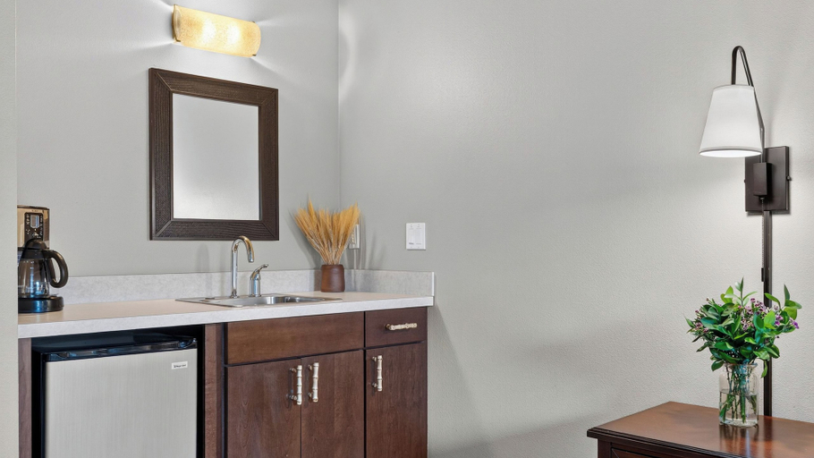 Interior 4, The Grey Piper by Avantstay Ocean Views + Fire Pit + BBQ Walk to Beach, Clatsop