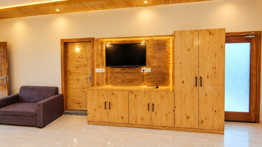 Room 4, The Dhela Jungle Resort, Nainital