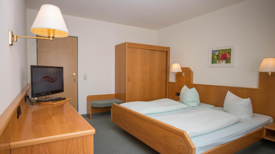 Bedroom 2, Ruser's Hotel, Plön