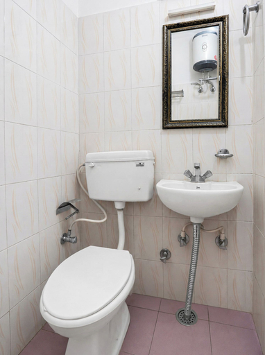 Bathroom 2, Hotel O Egmore Metro Station Chennai, Chennai