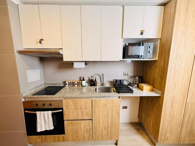 Private kitchen, Vista Urbana - Metro y Seguridad, Santiago