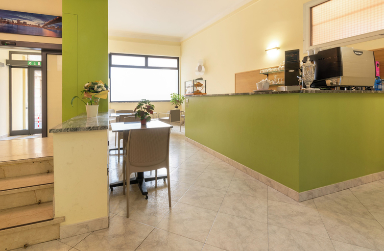 Others 5, Hotel Posta, Imperia