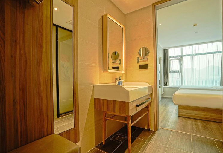 Bathroom 4, Hanting Hotel Qingdao Development Zone Zhongtie World Expo City, Qingdao