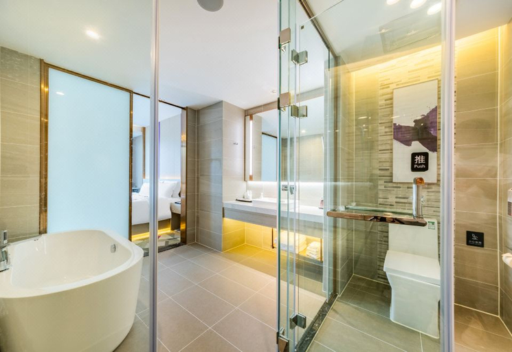 Bathroom 4, Lavande Hotel Dongguan City Hall Guomao, Dongguan