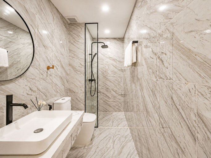Bathroom 3, Welham Boutique Hotel, Da Nang