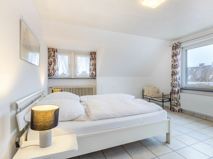Room 3, Holiday Apartment With 1 Bedroom, Nordfriesland