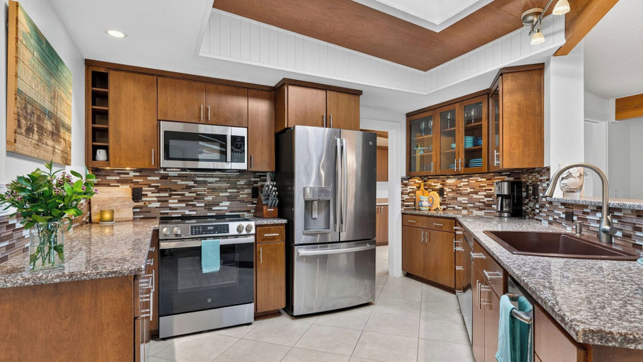 Interior 2, The Grey Piper by Avantstay Ocean Views + Fire Pit + BBQ Walk to Beach, Clatsop