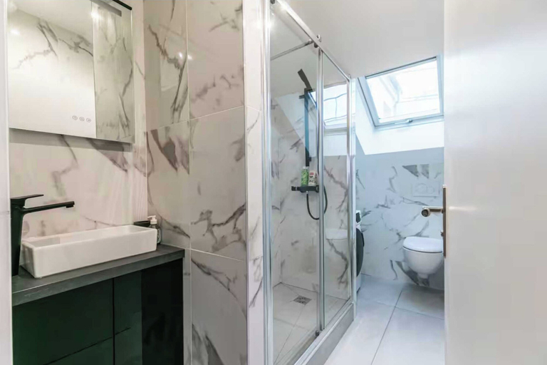 Bathroom 3, Beautiful apt -1br/4p- Montreuil - Near Paris, Seine-Saint-Denis