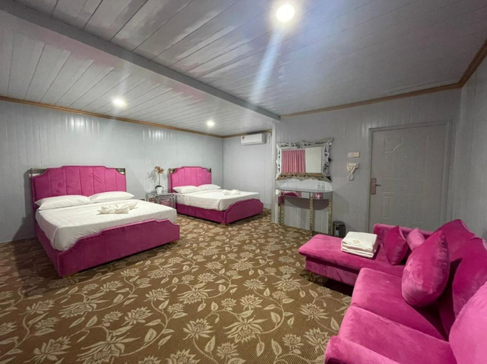 Bedroom 2, Awangan Palace, Kuantan