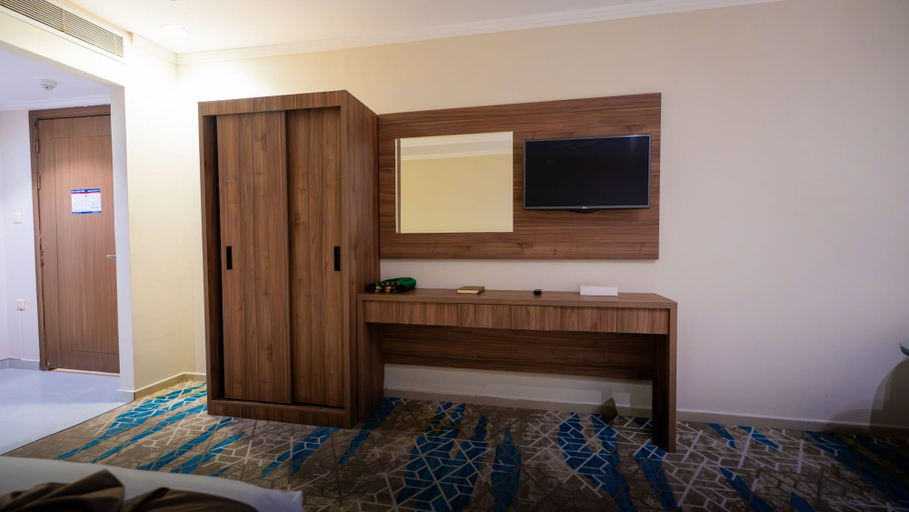 Room 4, Zad Alyaqeen, Makkah