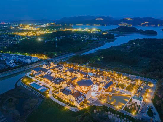 Logo, Tianmu Lake DreamWorldfang Village Art Hotel, Changzhou