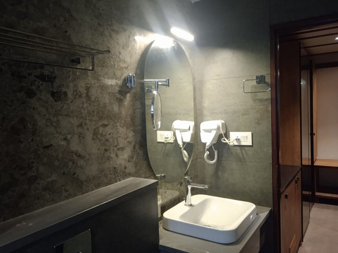 Bathroom 4, Soul by Araiya, Paithalmala, A Vihaara Resort & Spa, Kannur