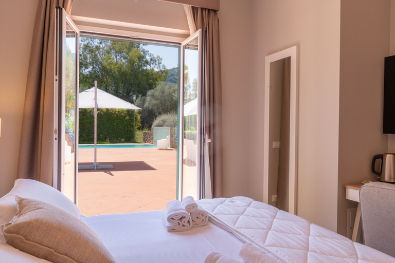 Others 4, Villa Cammà with private pool, Messina