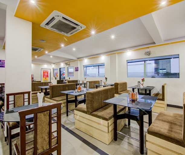 Dining 4, Suite Room Hotel Spar Grand, Visakhapatnam